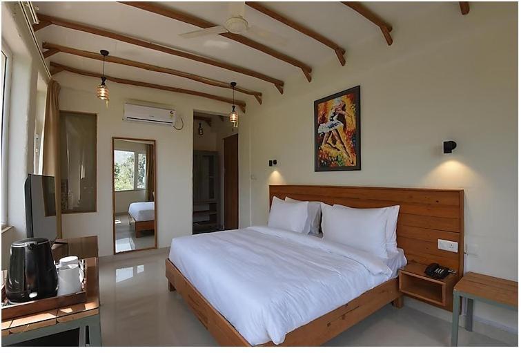 Ekawa Ganga By Lawrence Hotels Rishikesh Bagian luar foto