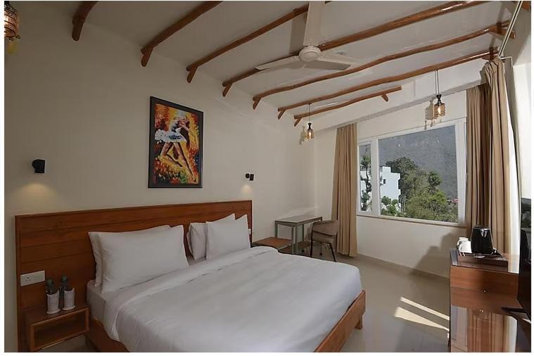 Ekawa Ganga By Lawrence Hotels Rishikesh Bagian luar foto